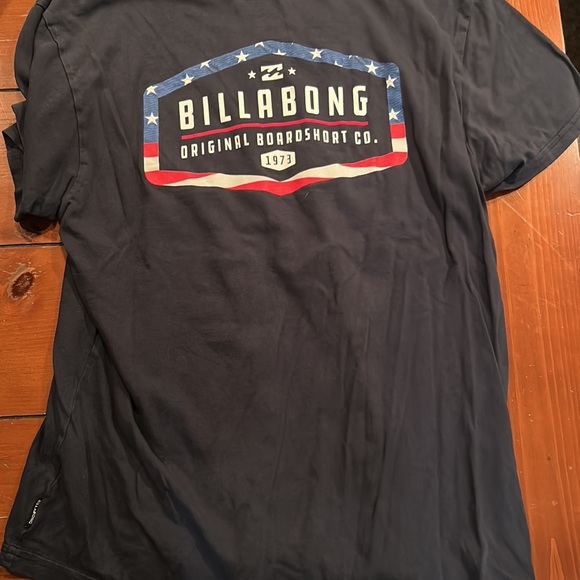 Billabong Tshirt - Picture 2 of 3